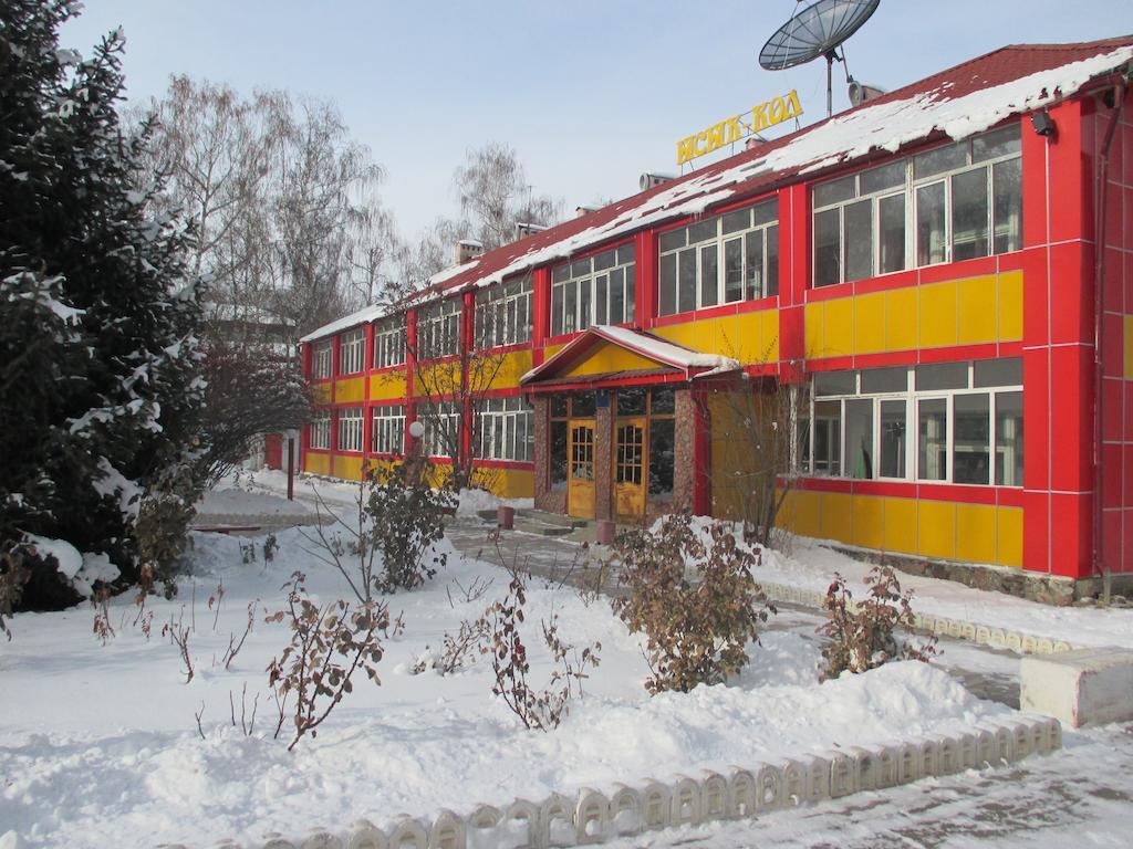 Otel Issyk-Kul Karakol Esterno foto