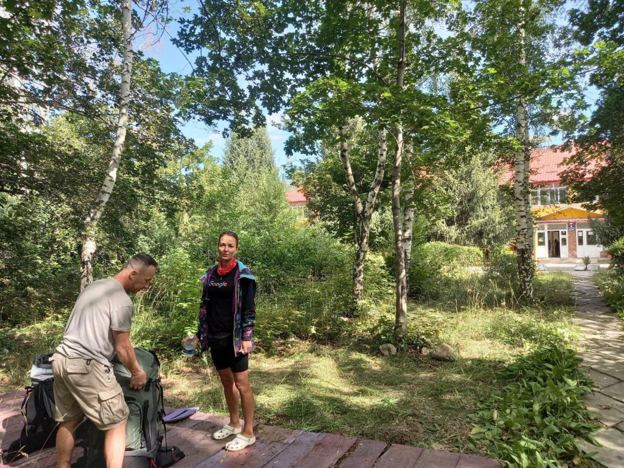 Otel Issyk-Kul Karakol Esterno foto