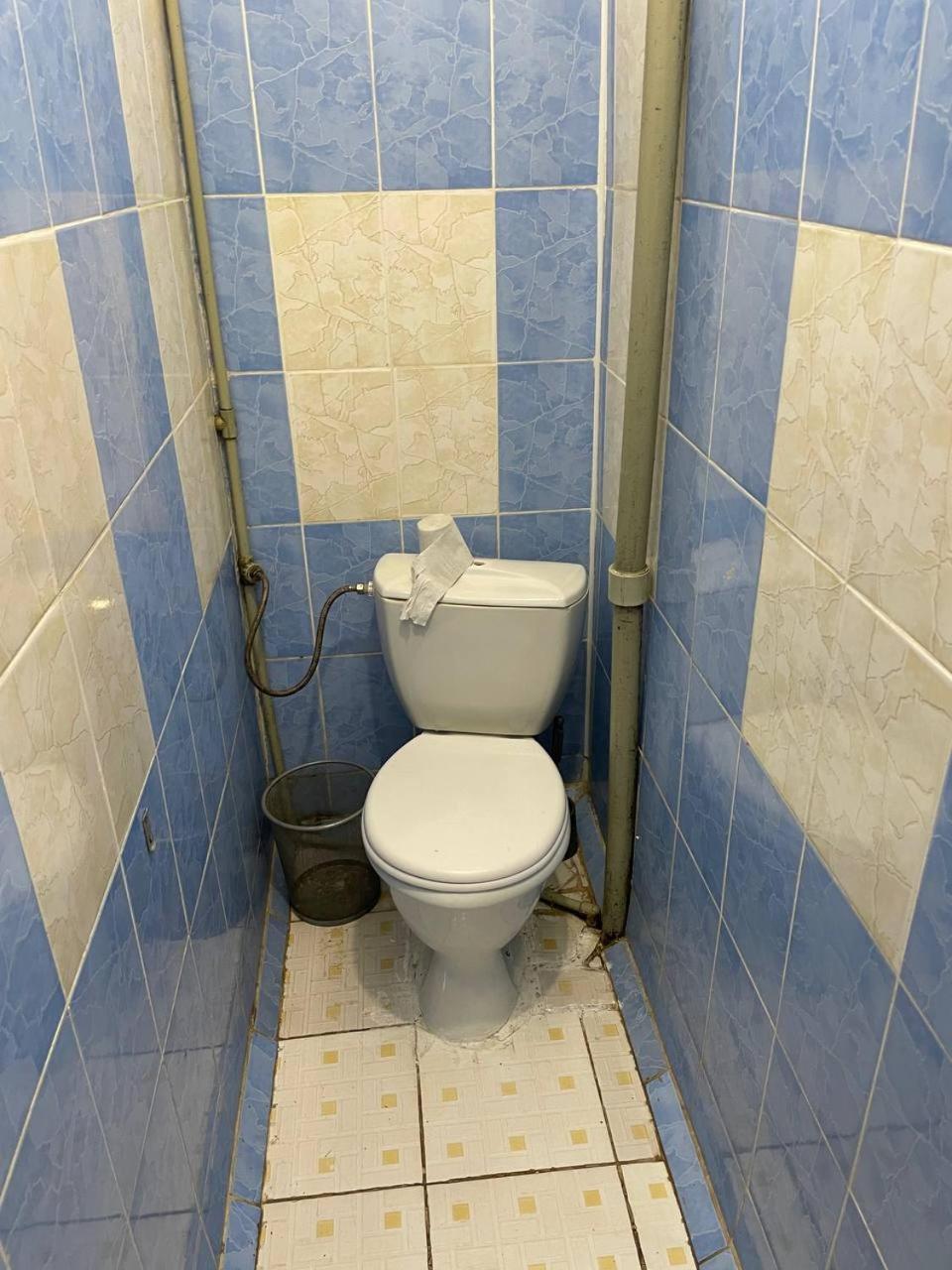 Otel Issyk-Kul Karakol Esterno foto