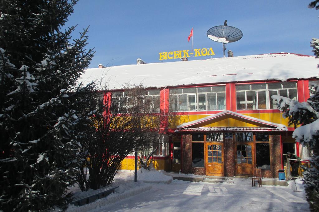 Otel Issyk-Kul Karakol Esterno foto